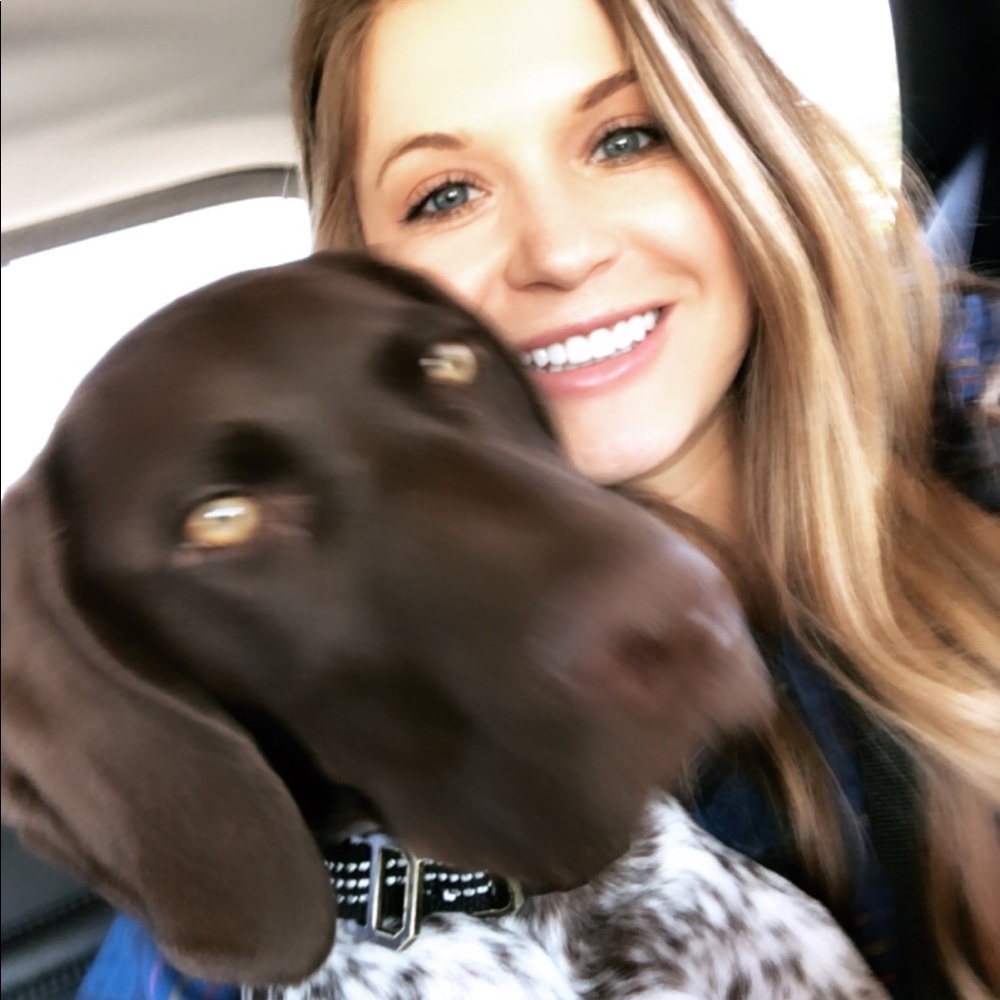 Meet your Posher, Laura